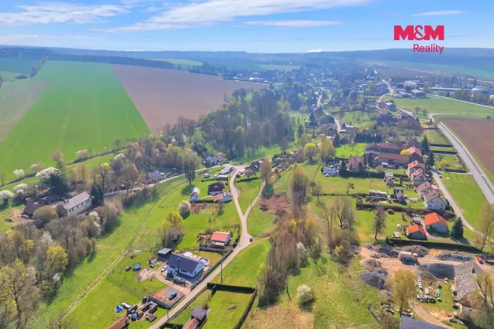 Prodej pozemku pro bydlení, Janov, 803 m2