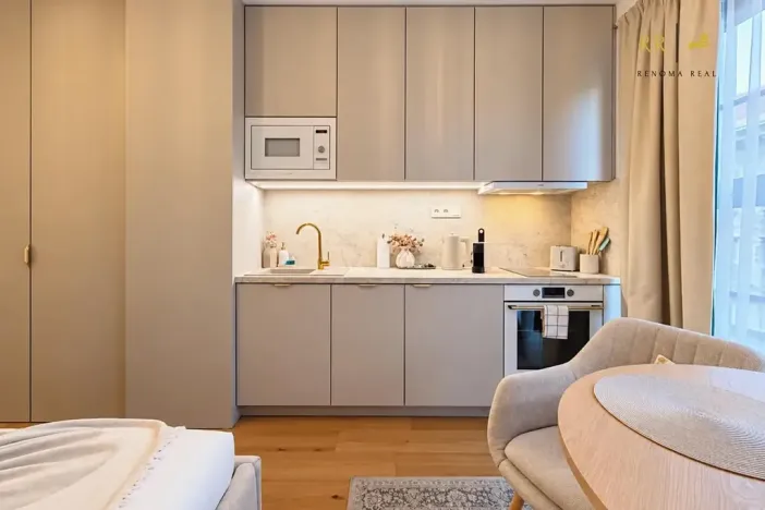 Pronájem bytu 1+kk, Brno, Bratislavská, 25 m2