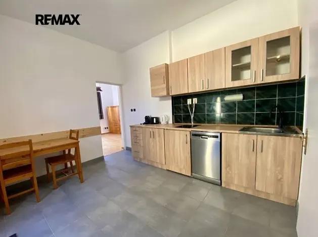 Pronájem bytu 1+1, Černošice, Jansova, 37 m2