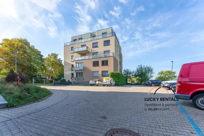 Pronájem bytu 3+kk, Praha - Střížkov, Jitravská, 97 m2