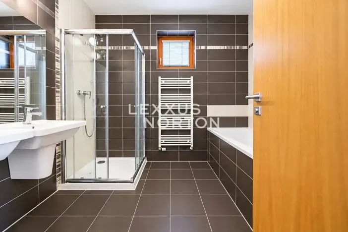Pronájem rodinného domu, Roztoky, Zvoncová, 163 m2