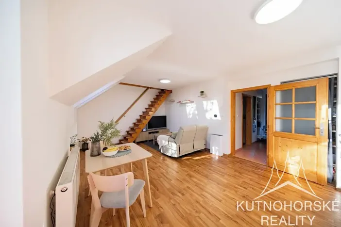 Prodej bytu 3+kk, Holubice, Za Dvorem, 63 m2