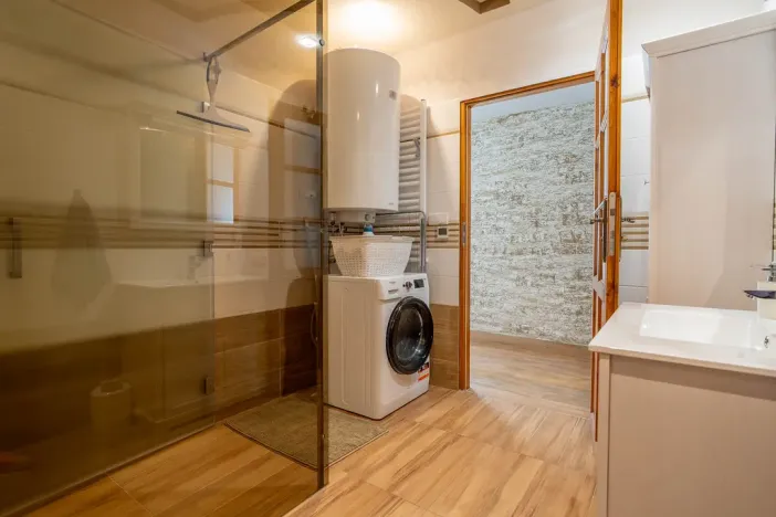 Prodej rodinného domu, Stará Paka - Roškopov, 216 m2