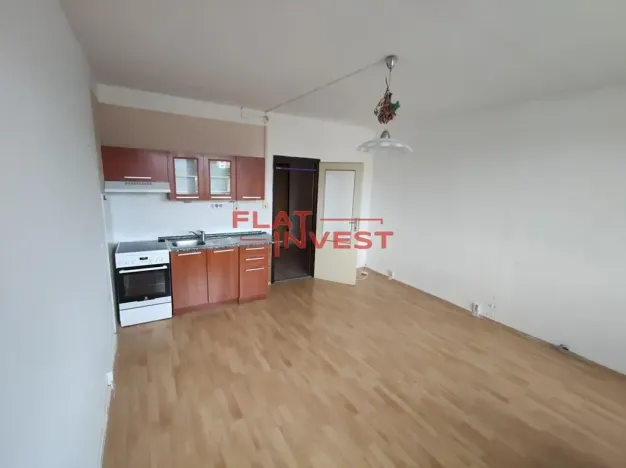 Pronájem bytu 1+kk, Liberec, Šimáčkova, 32 m2