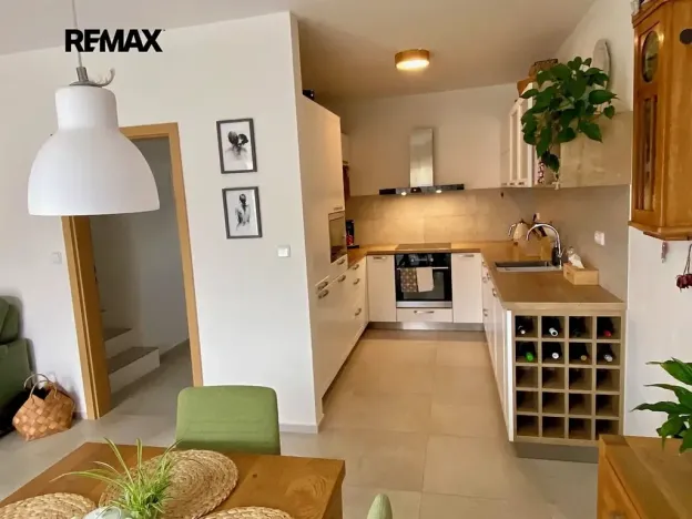 Pronájem rodinného domu, Mukařov, Na Kopci, 103 m2