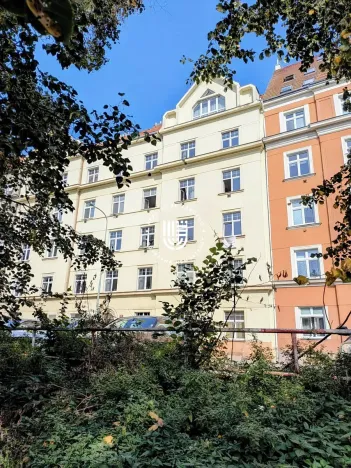 Prodej bytu 3+kk, Praha - Vysočany, Na břehu, 83 m2