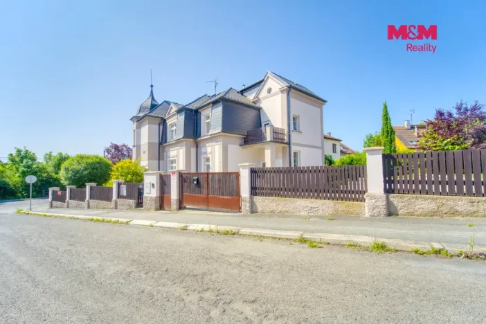Pronájem bytu 2+1, Plzeň - Doudlevce, Šípková, 88 m2