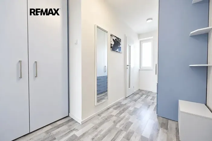 Prodej bytu 3+1, Milovice, Dukelská, 72 m2