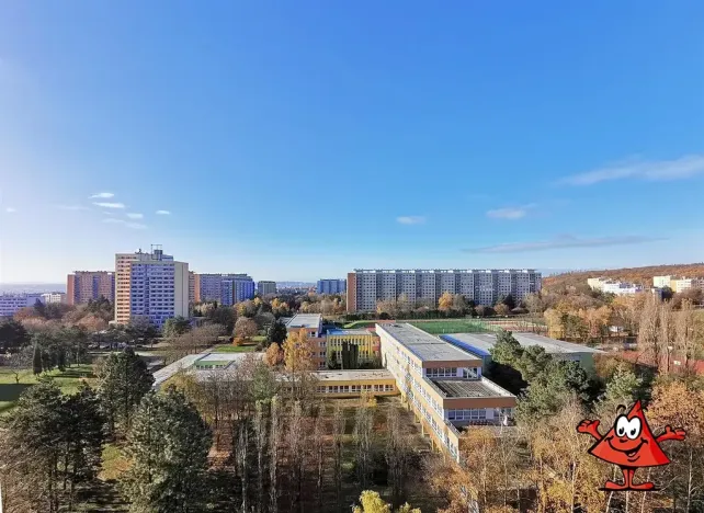 Pronájem bytu 3+1, Praha - Kobylisy, Famfulíkova, 66 m2