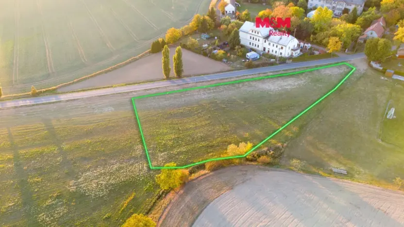 Prodej pozemku pro bydlení, Šípy, 4405 m2