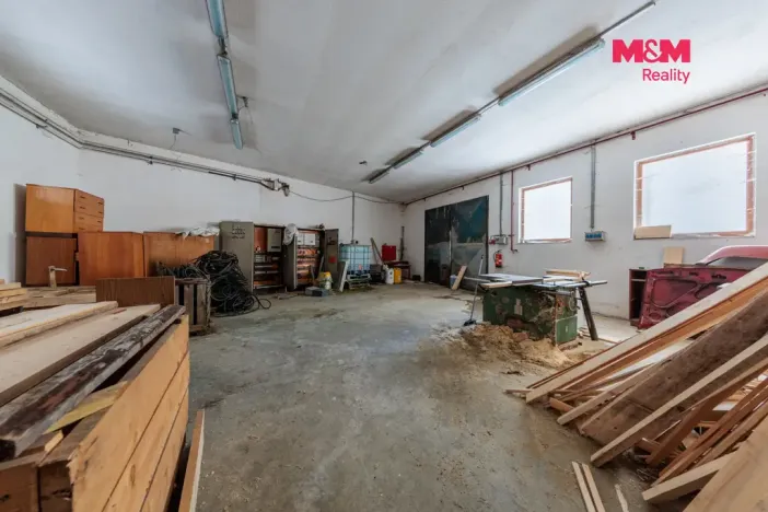 Prodej výrobních prostor, Nejdek, Závodu míru, 2388 m2