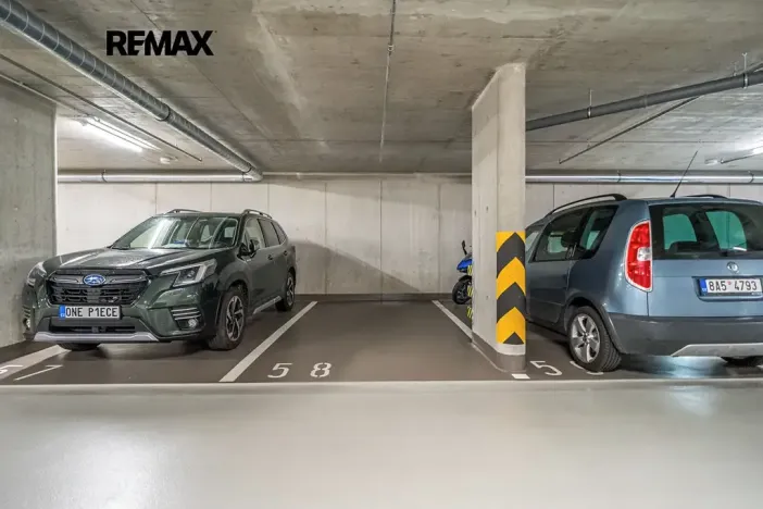 Pronájem bytu 2+kk, Praha - Kamýk, Zimova, 58 m2