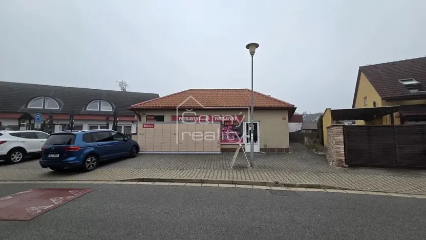 Pronájem obchodního prostoru, Pardubice, Habřinská, 92 m2