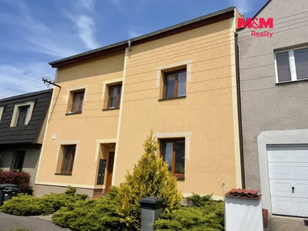 Pronájem bytu 2+kk, Pardubice - Zelené Předměstí, Holcova, 53 m2