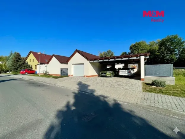 Pronájem garáže, Hradec Králové - Svinary, 28 m2