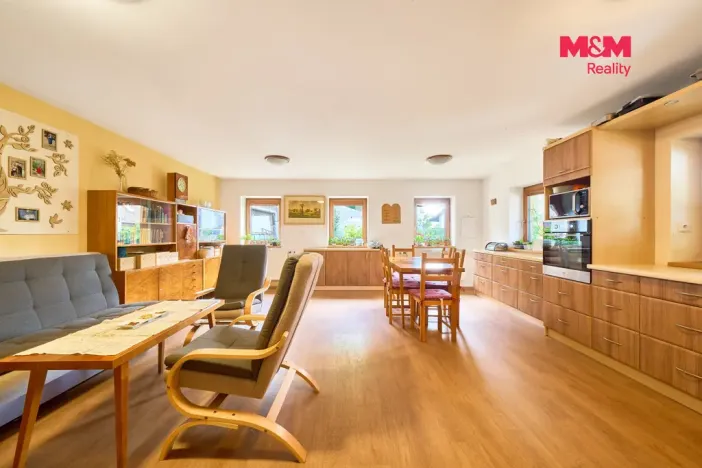Prodej rodinného domu, Náchod - Lipí, 460 m2