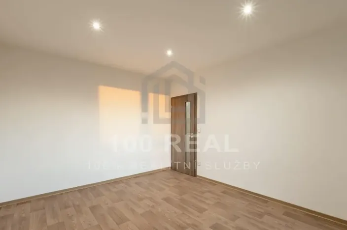 Pronájem bytu 3+1, Nové Město nad Metují, Nad Stadionem, 74 m2