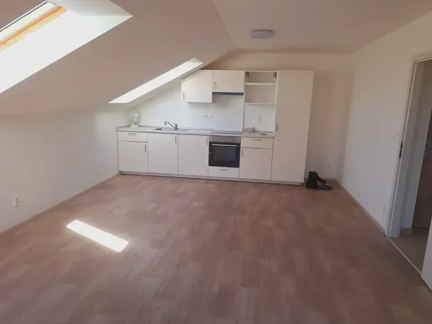 Pronájem bytu 2+kk, Neratovice, P. Bezruče, 46 m2