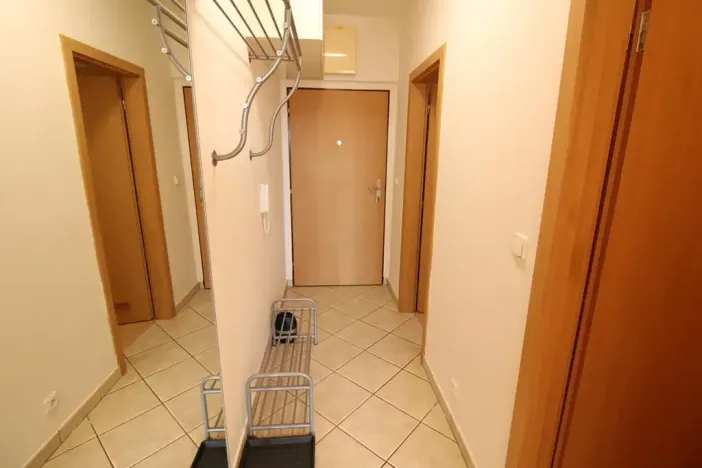Pronájem bytu 1+kk, Praha - Kunratice, Pod Haltýřem, 29 m2