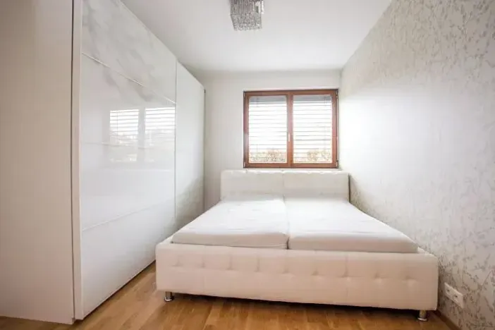 Pronájem bytu 3+kk, Praha, Pražská, 82 m2