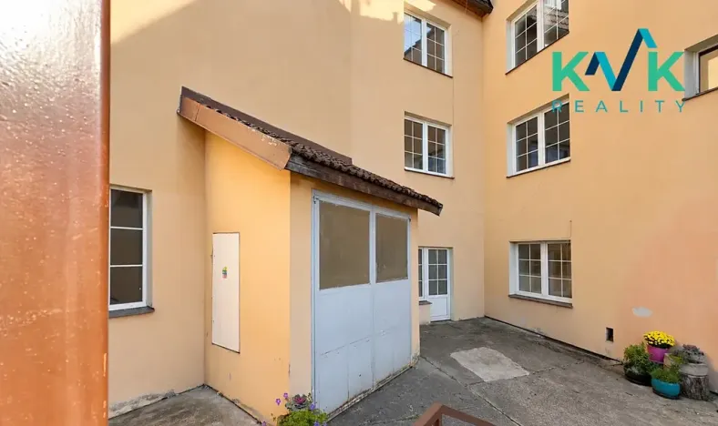 Prodej ubytování, Karlovy Vary, Studentská, 1127 m2