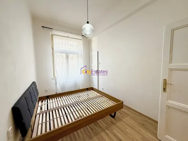 Prodej bytu 2+kk, Praha - Holešovice, Veverkova, 52 m2