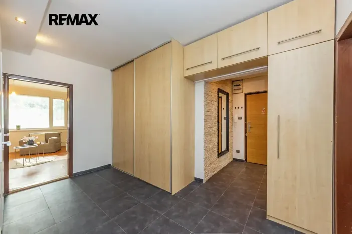 Prodej bytu 3+1, Praha - Modřany, Platónova, 73 m2