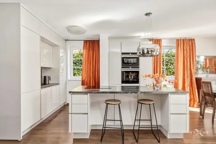 Prodej rodinného domu, Větrušice, Skalní, 158 m2