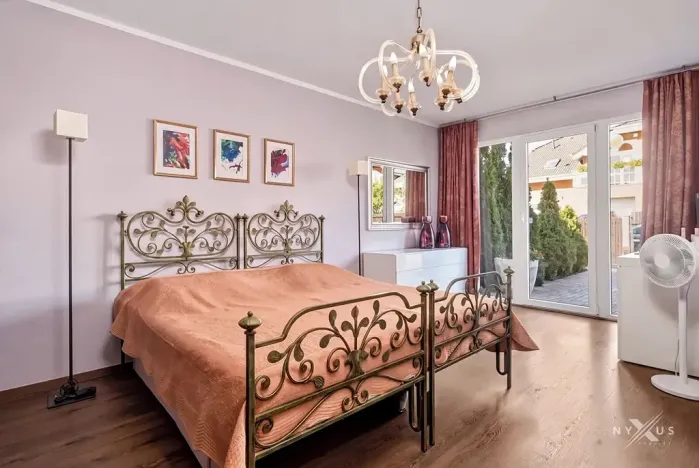 Prodej rodinného domu, Větrušice, Skalní, 158 m2