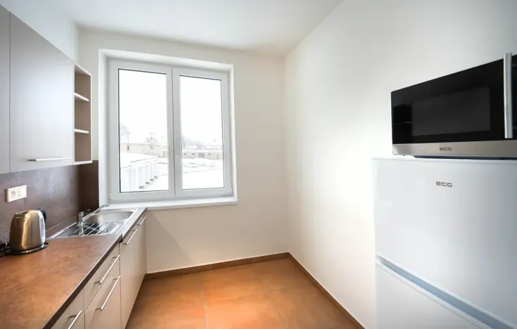 Pronájem kanceláře, Hořín, 420 m2