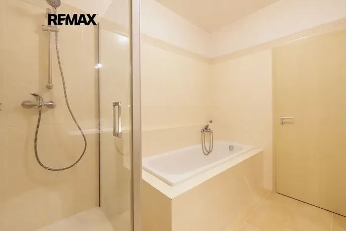 Prodej bytu 2+1, Praha - Dolní Měcholupy, Za zahradami, 85 m2