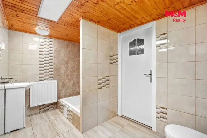 Prodej rodinného domu, Desná, U Trati, 430 m2