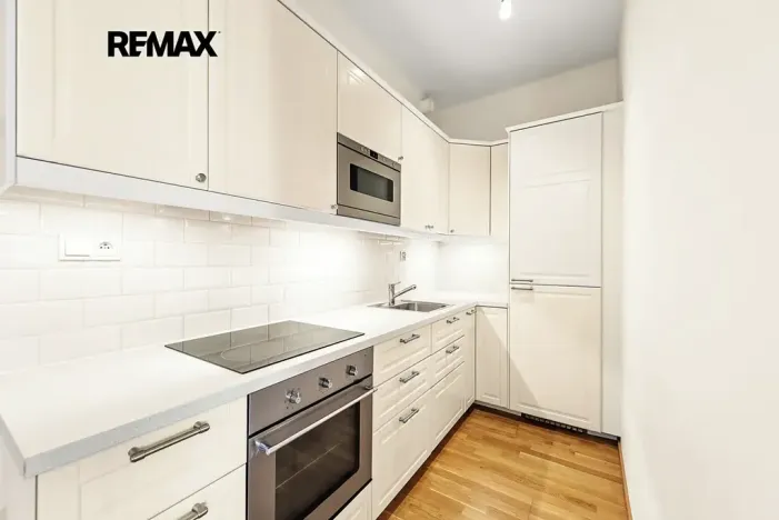 Prodej bytu 2+kk, Praha - Vršovice, 28. pluku, 51 m2