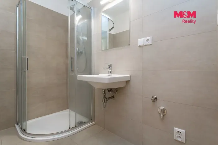 Pronájem bytu 1+kk, Plzeň - Litice, Vysoká, 38 m2