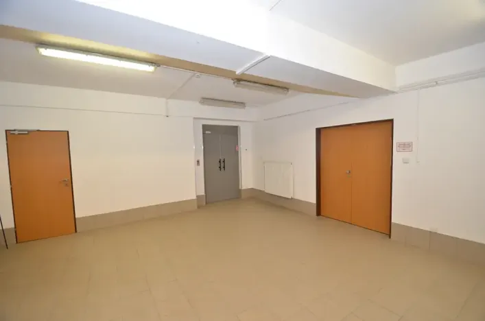 Pronájem skladu, Liberec, Řeznická, 227 m2