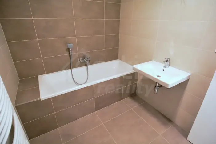 Pronájem bytu 2+kk, Praha, Davídkova, 60 m2