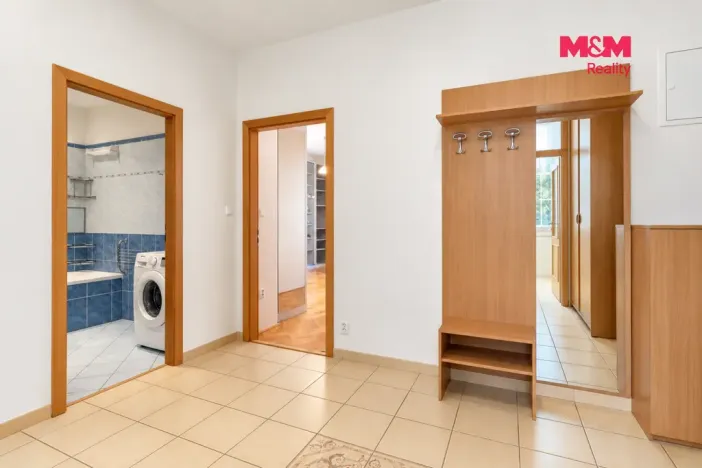 Pronájem bytu 1+1, Praha - Žižkov, Kubelíkova, 63 m2