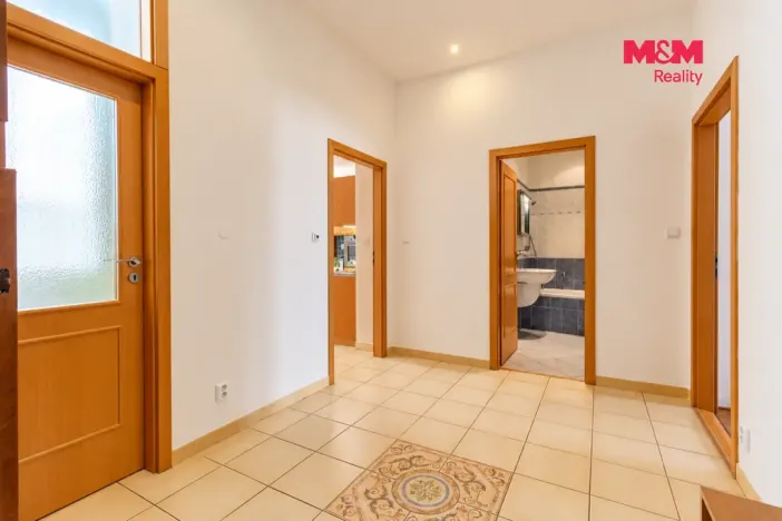 Pronájem bytu 1+1, Praha - Žižkov, Kubelíkova, 63 m2