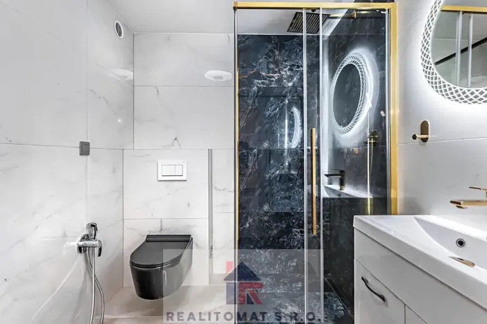 Prodej rodinného domu, Praha - Komořany, Pod lesem, 325 m2