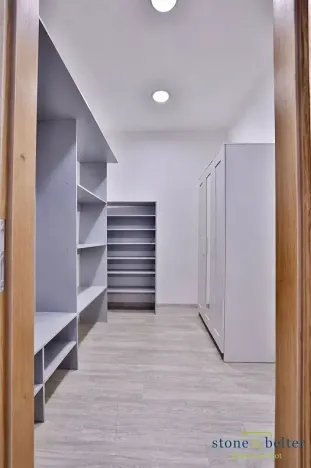 Pronájem bytu 3+1, Praha - Bubeneč, Bubenečská, 116 m2