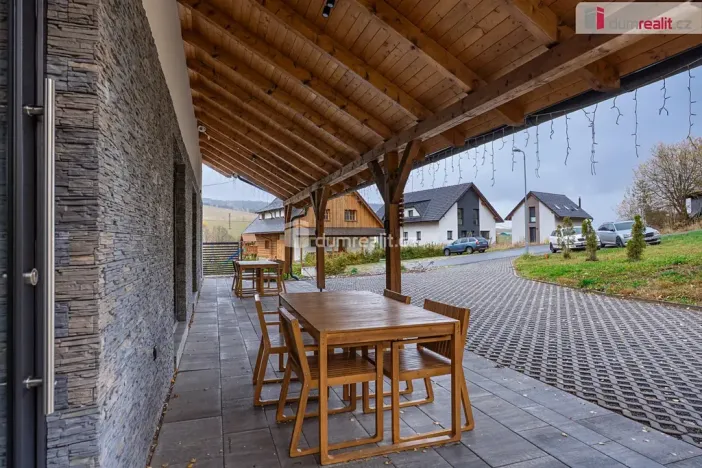 Prodej rodinného domu, Dolní Morava, 184 m2