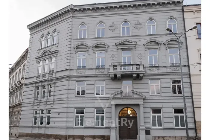 Pronájem bytu 2+kk, Hradec Králové, Komenského, 76 m2