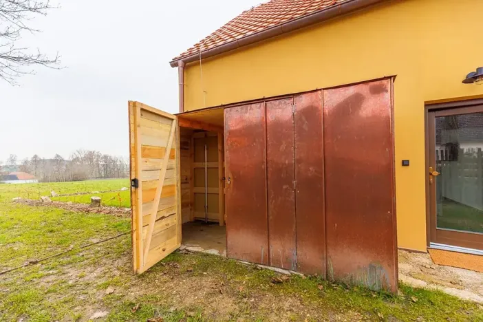 Pronájem atypického bytu, Sedlec, 73 m2