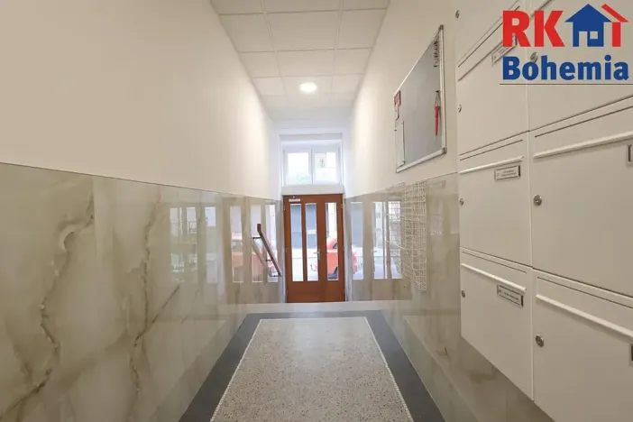 Pronájem bytu 2+kk, Praha - Nusle, Sdružení, 50 m2