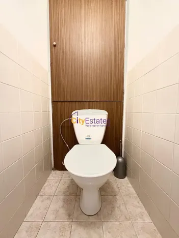 Prodej bytu 2+kk, Praha - Kobylisy, Chabařovická, 45 m2