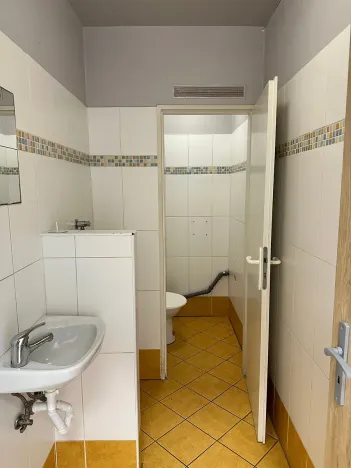Pronájem obchodního prostoru, Děčín, Prokopa Holého, 72 m2