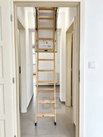 Pronájem bytu 2+kk, Praha - Nové Město, Mlynářská, 72 m2