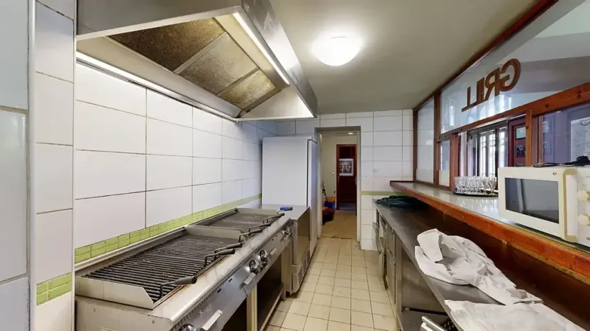 Dražba restaurace, Praha - Holešovice, Jankovcova, 1096 m2