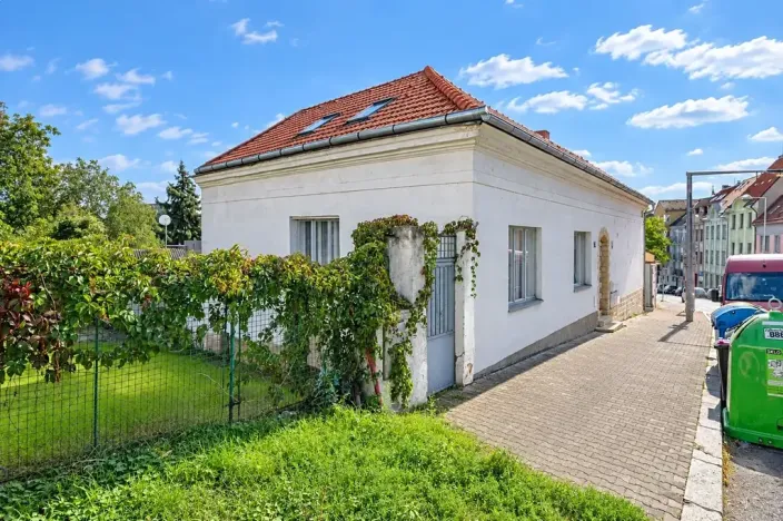 Prodej činžovního domu, Praha - Libeň, Davídkova, 558 m2