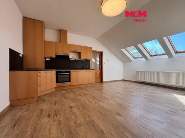 Pronájem bytu 3+kk, Klatovy - Klatovy II, 75 m2